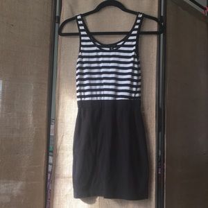 2/$8❗️Black Poppy | dress